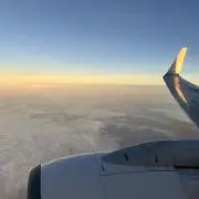 やー
