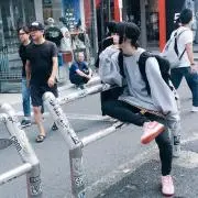 小川