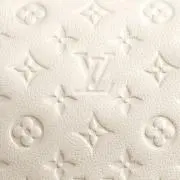 WHITE❦