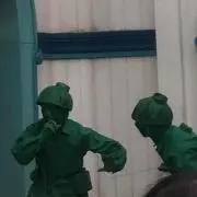 るー