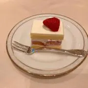 だ