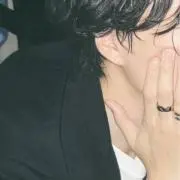 fの画像