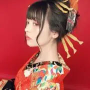 エミリ