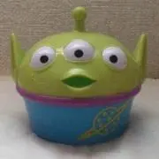 マナミ