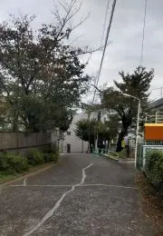 みと