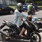 まー