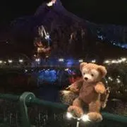 緋色の画像