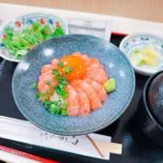 ᗦ↞◃の画像