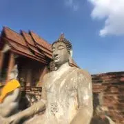 横分けメガネの画像