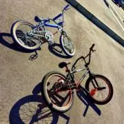 希少激レアコラボ ウィリーチャバリア アディダス スースタ 27.5cm 