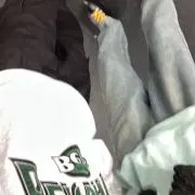 (^_−)−☆