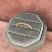 アクセサリー大量まとめ売り イミテーション ジャンク品約20kg箱重込み