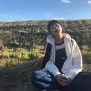 と
