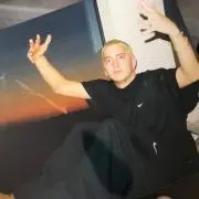 Dの画像