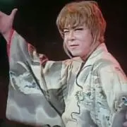 ブルー