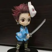 てる