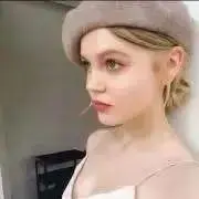 お休み中。