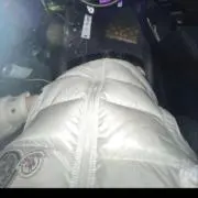 18歳です