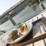 ニコリ