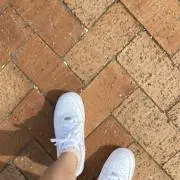 べ