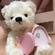 hitomi