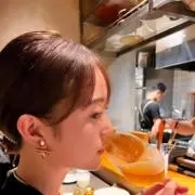 硝人