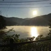 とも