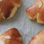 クリームパンの画像