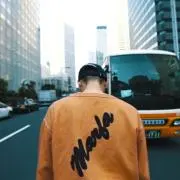 001の画像