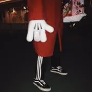 ま