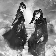 monochromeの画像