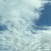 くもプロフ見てください