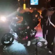 輝
