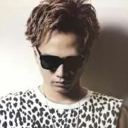 ty____