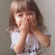 AUMの画像