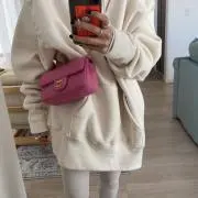 ヤング&オルセン トート　M ラムレーズン　ボルドー　赤　レッド ヤング&オルセン トート M ラムレーズン ボルドー 赤 レッド - メルカリ