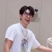 るあぁ