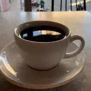 トモ