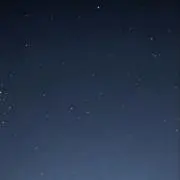 す