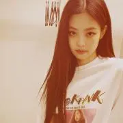 JENNIE