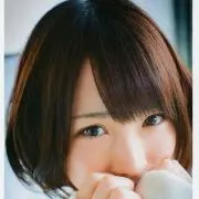 まゅ
