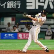 さささ