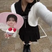りナの画像