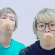 しぃ
