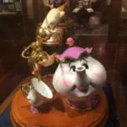 ユシア