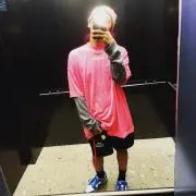 でぃー