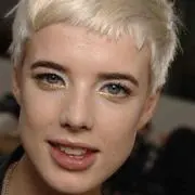 仕事上受取は平日のみさん