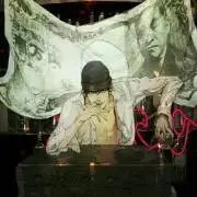 Wの左側