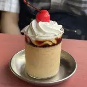 uの画像