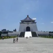 S氏